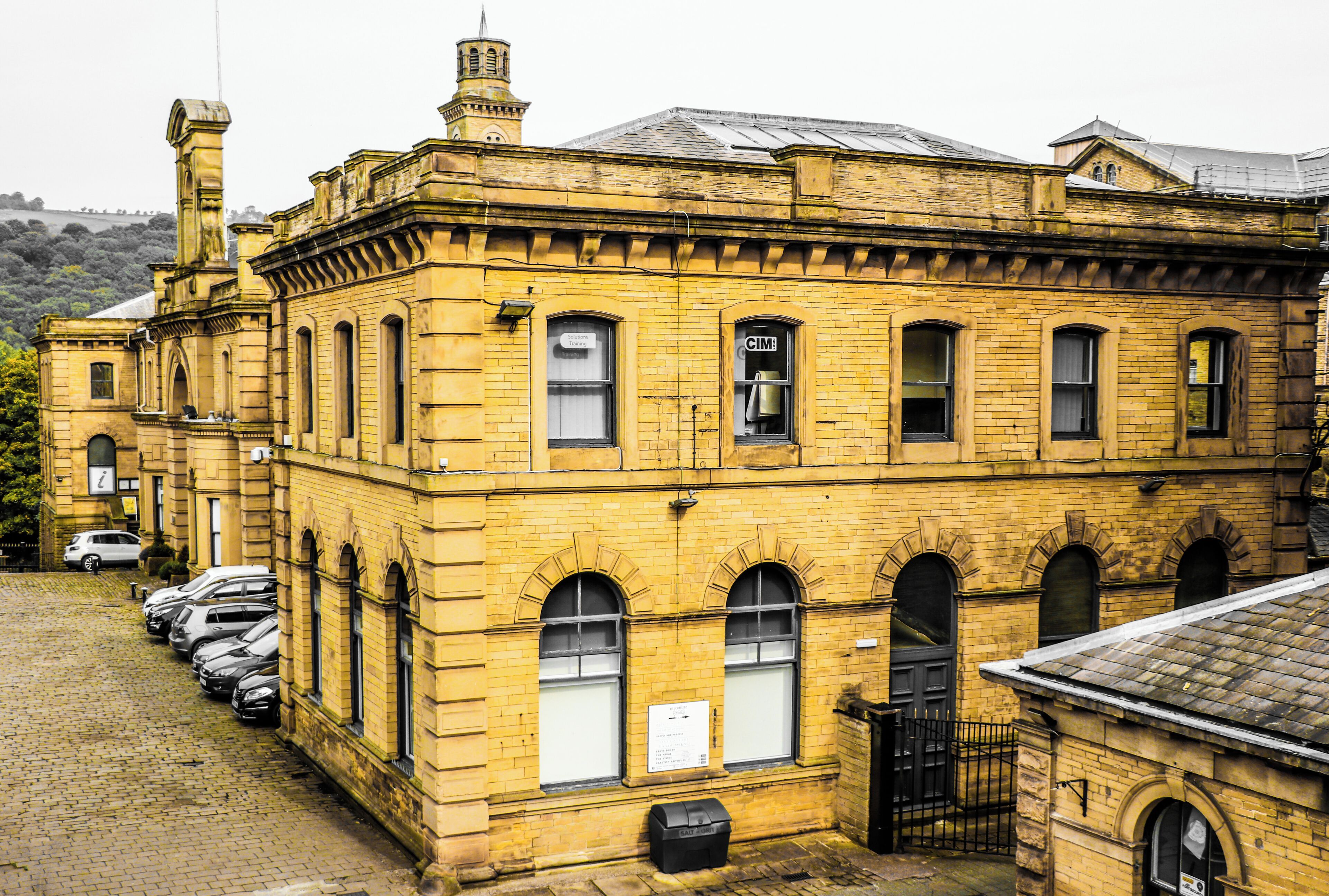 Saltaire Mills - The Entrance Block Wikidata has entry Q17535067 with data related to this item.