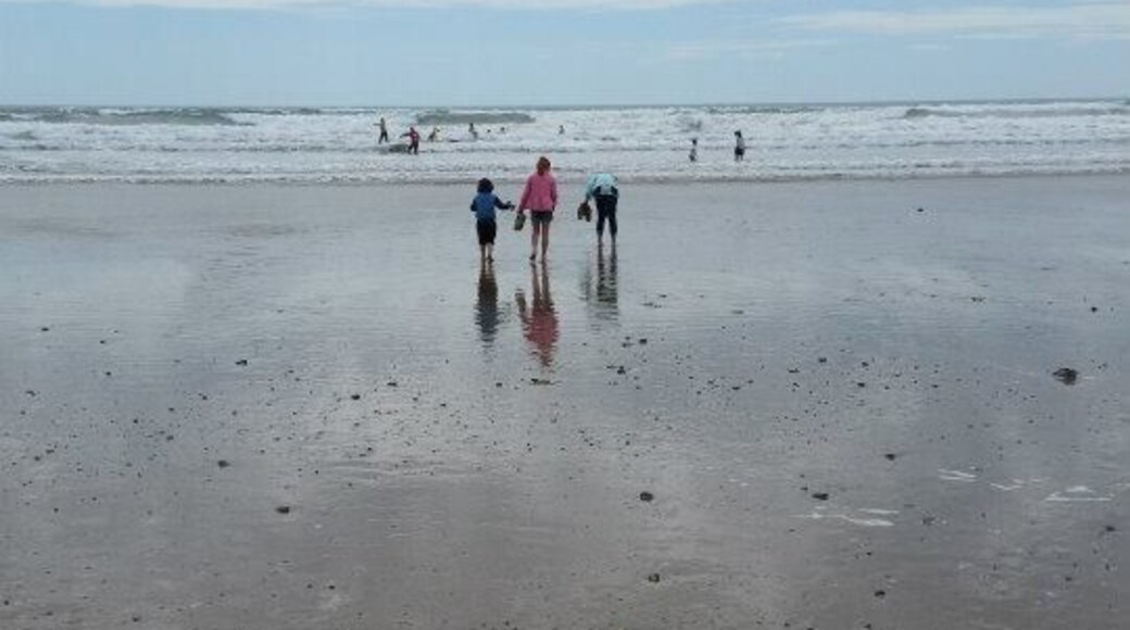 Tramore is your classic seaside town; stony beach, fun fair, fish and chips
#lifeatexpedia