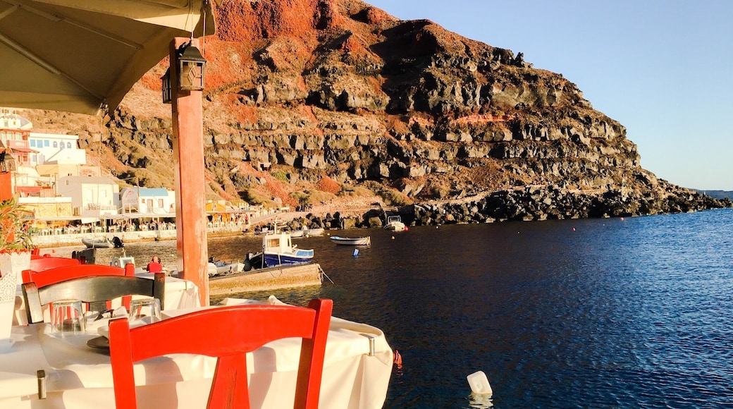 Best place to watch the Sunset and have dinner by the waterside. This is Amoudi Bay. Fresh Seafood served as you watch the Dramatic Sunset.