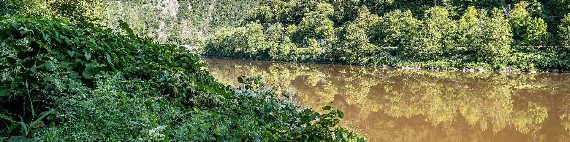 Delaware Water Gap is a water gap between New Jersey and Pennsylvania where the Delaware River cuts through a large ridge of the Appalachian Mountains. Delaware Water Gap National Recreation Area.