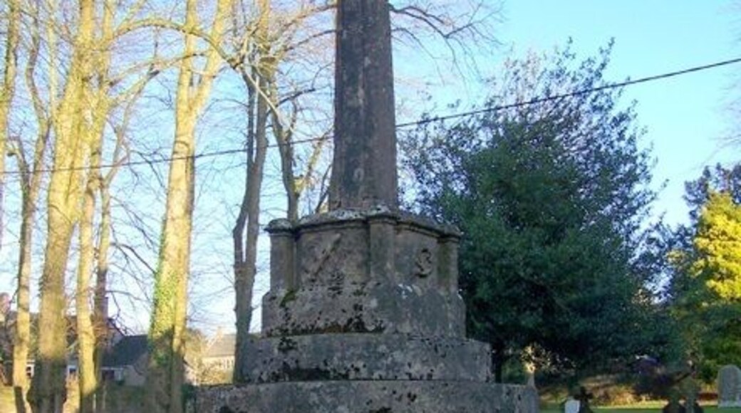 Churchyard cross, Church of St. Aldelm