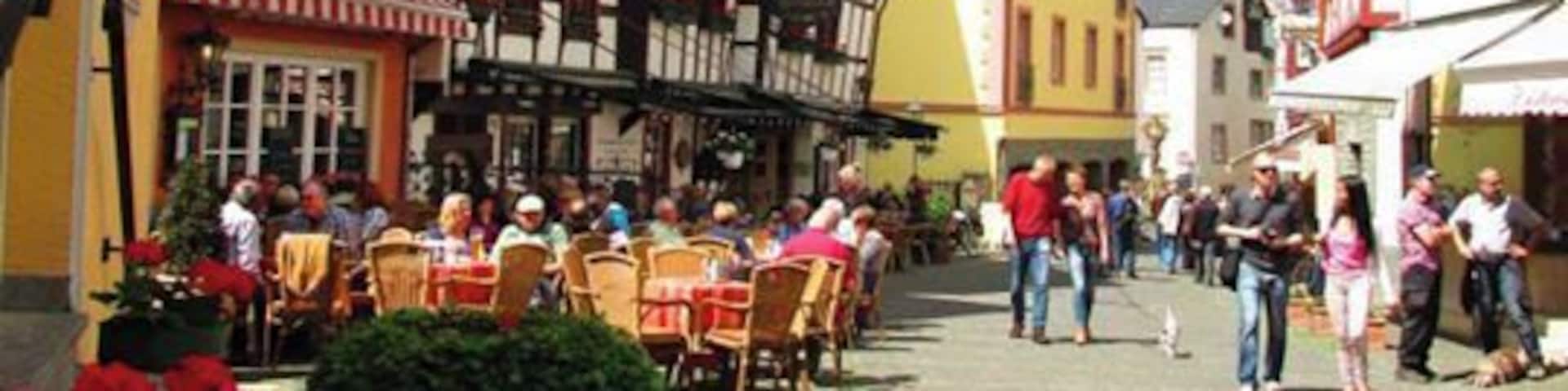 Bernkastel-Kues
#WeekendGetaway
#Colorful