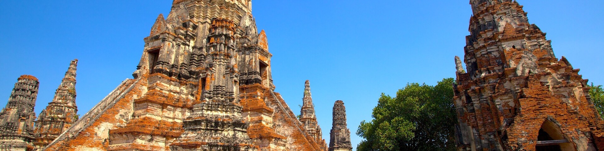 Tailandia ofreciendo un templo o sitio de culto y arquitectura patrimonial