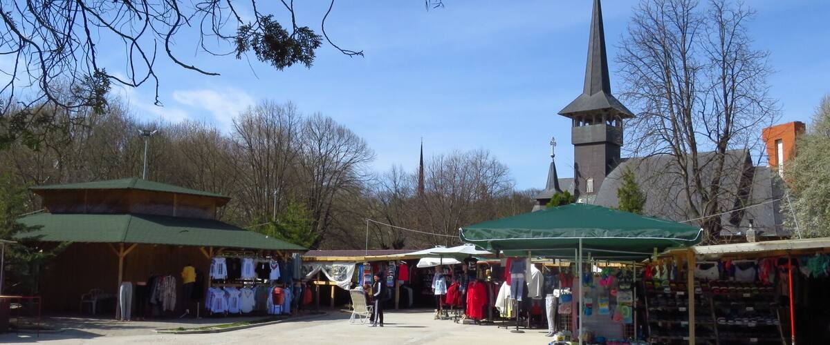 Handicraft bazaar in Baile Felix spa