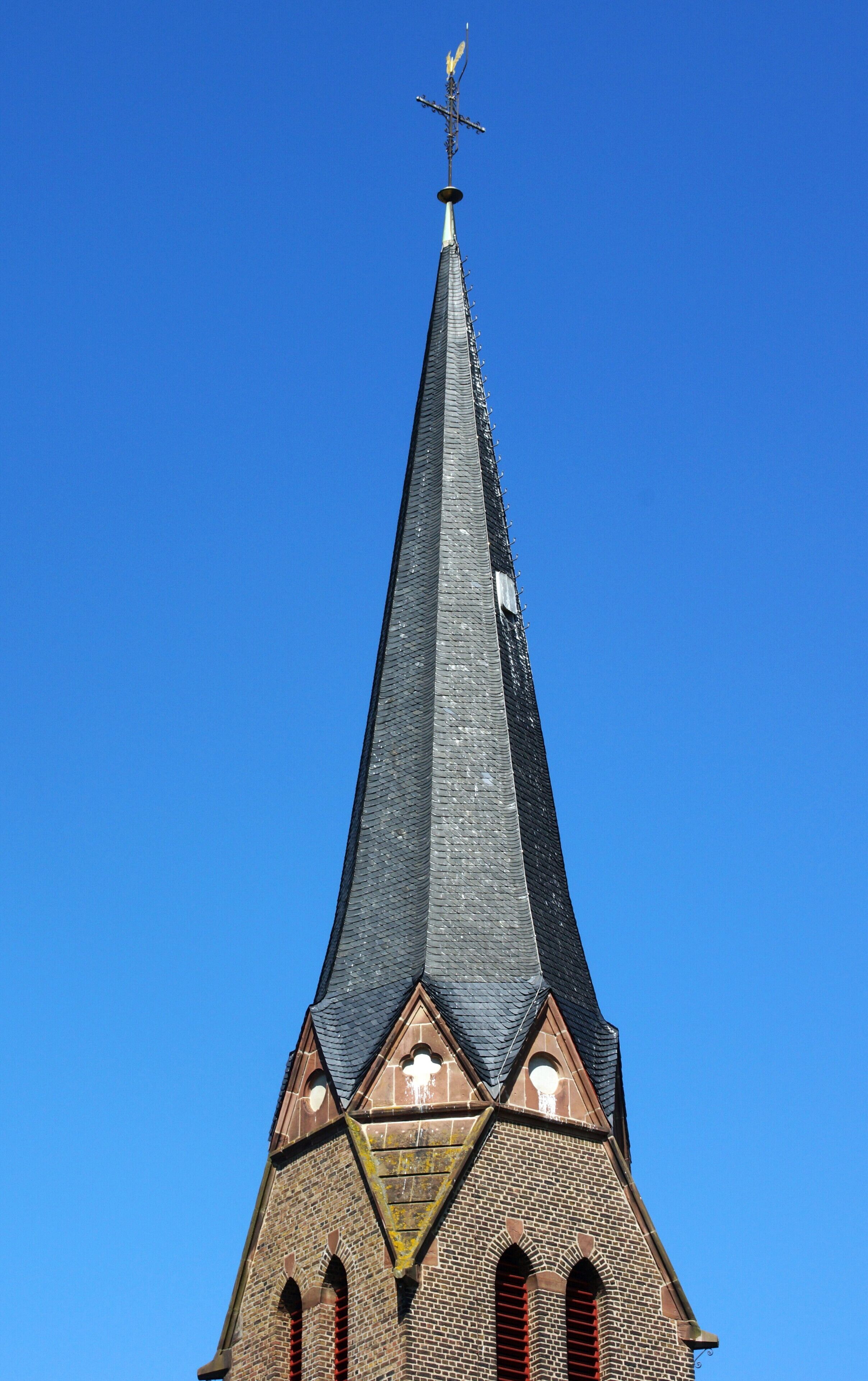 Catholic parish church of St. Cyriakus in Billig, Billiger Straße: upper part of the bell tower