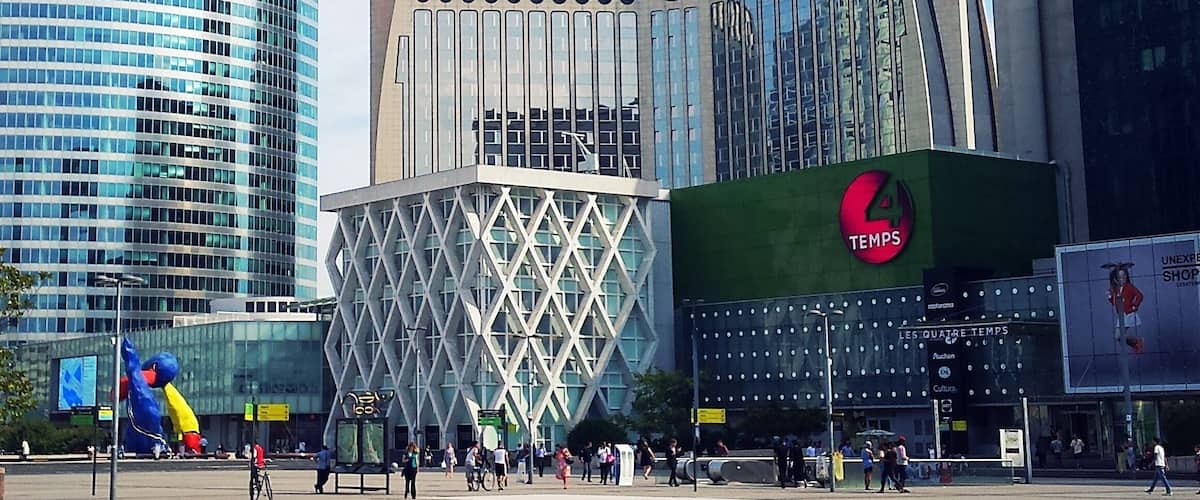 "Les Quatre-Temps" is a mall located in La Défense, which is the biggest business district in Europe. (Puteaux - France)
July 2014 - Samsung Galaxy S4
#La Defense #Mall #Business District #Paris #France #Europe
