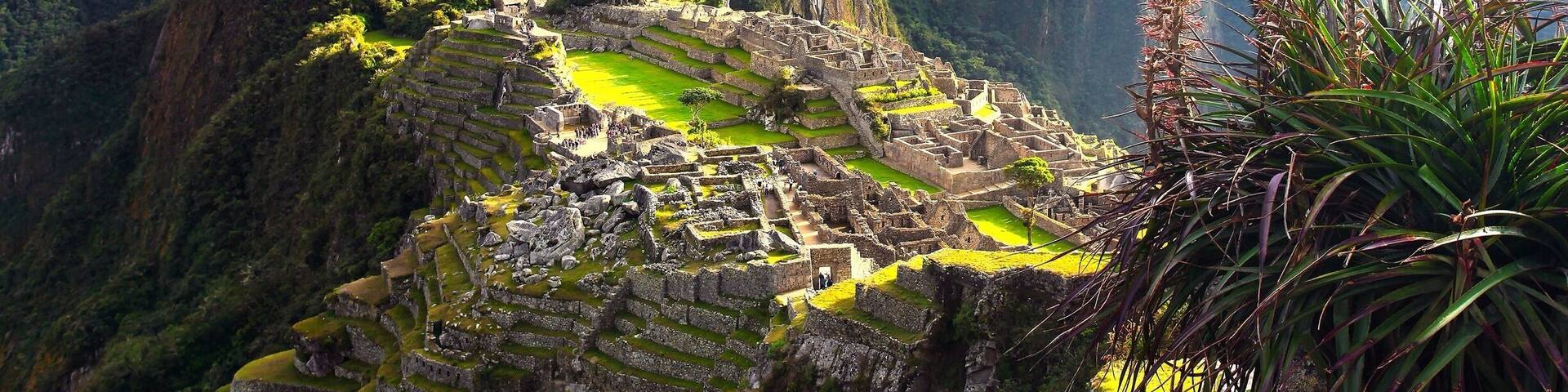 So this is not really a tip as I'm sure everyone knows this location. Think of it more as me trying to encourage all of you who haven't been there already to go and see this magnificent place with your own eyes. It truly is a wonder of the world!
A few things to keep in mind though. First of all, there are a limited number of entry tickets per day so it's essential to book ahead. Also, to maximize your chances of getting some nice weather on your visit you should come during winter (summer in the northern hemisphere) but be prepared for some cold nights. #goldenhour