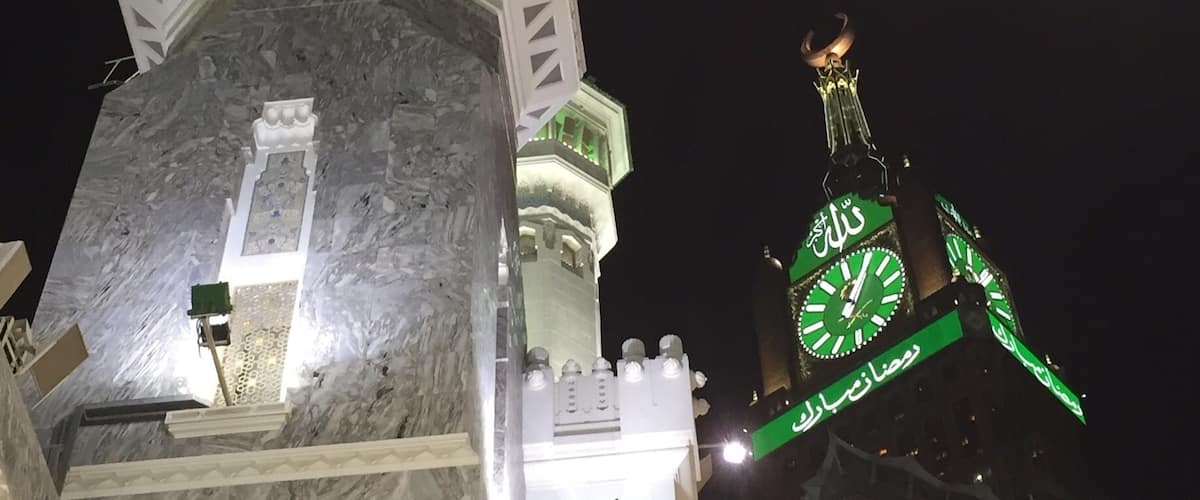 #stunningstructures
The Great Mosque of Mecca and the tower clock in the background.