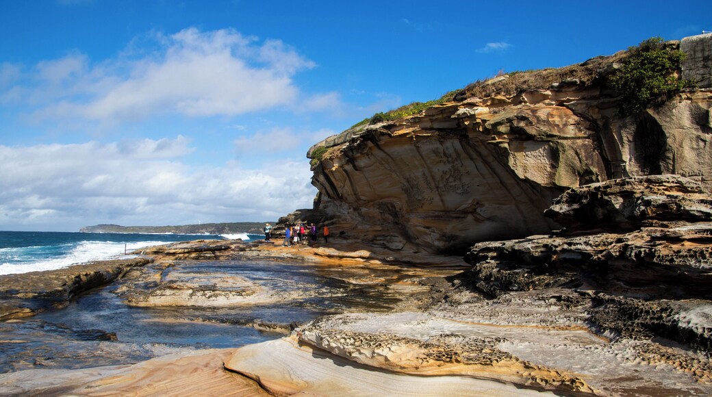 Amazing colours in the sandstone on a clear day at La Perouse.