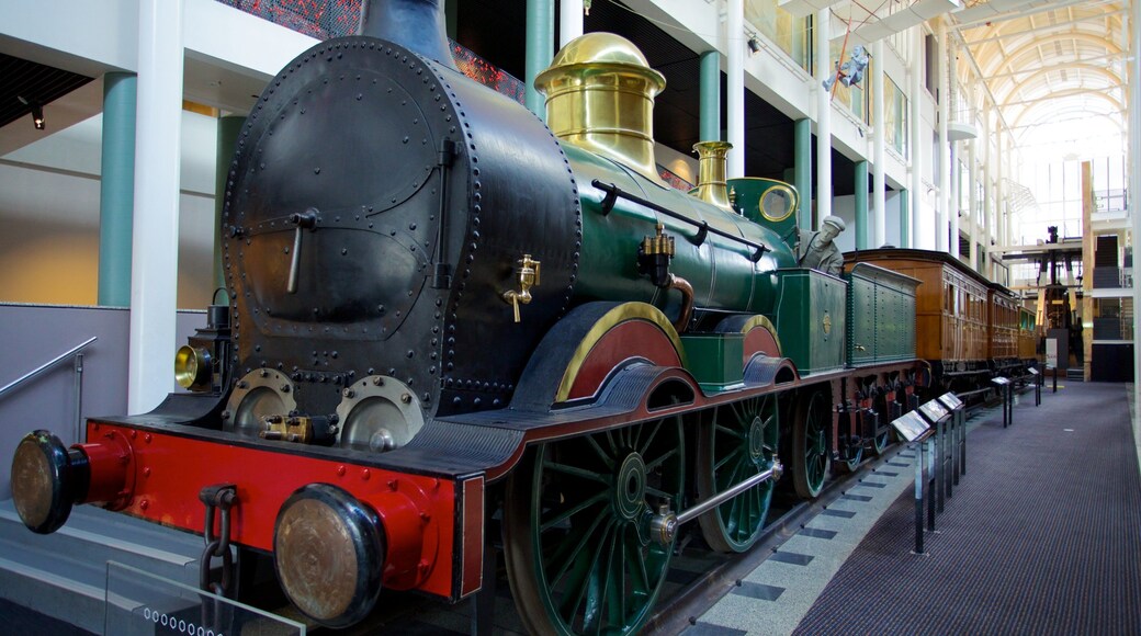 Ultimo which includes railway items and interior views