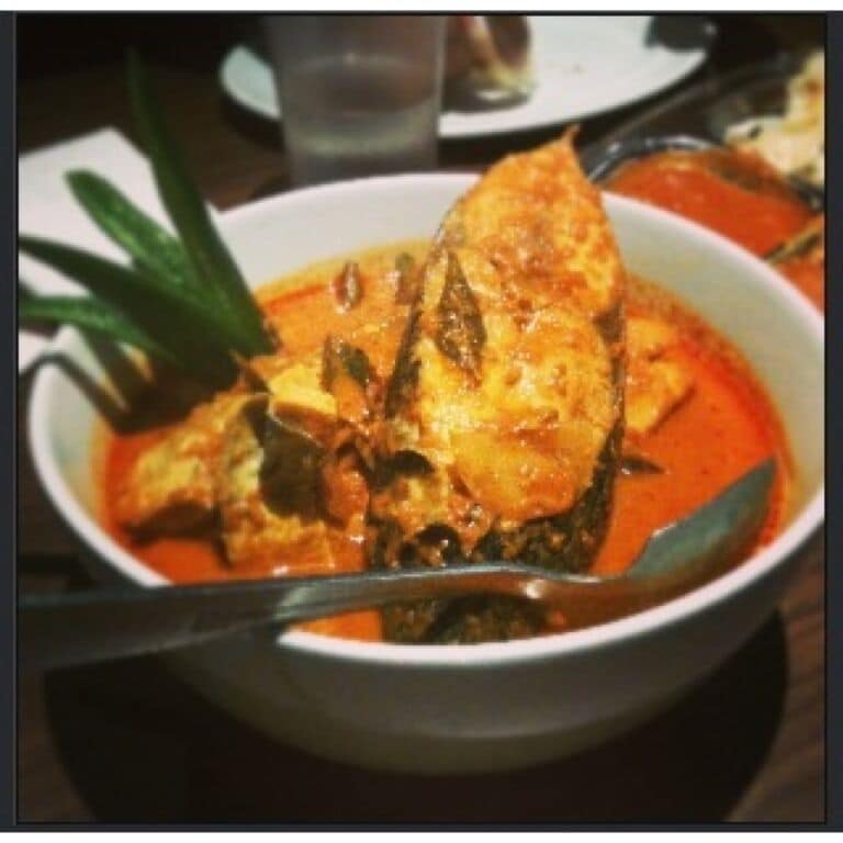 #food #lateplates #malay Mouth watering Fish Curry Malay style just full of flavour. 