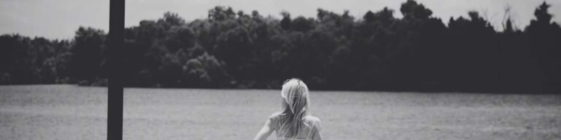 I just moved here. I'm still trying to find the "cool" places to shoot. I did find this dock overlooking the northwestern section of Lake Houston. It was a very picturesque dock. Pretty peaceful too. I'm sure I'll be back with a good book when the weather cools. :)