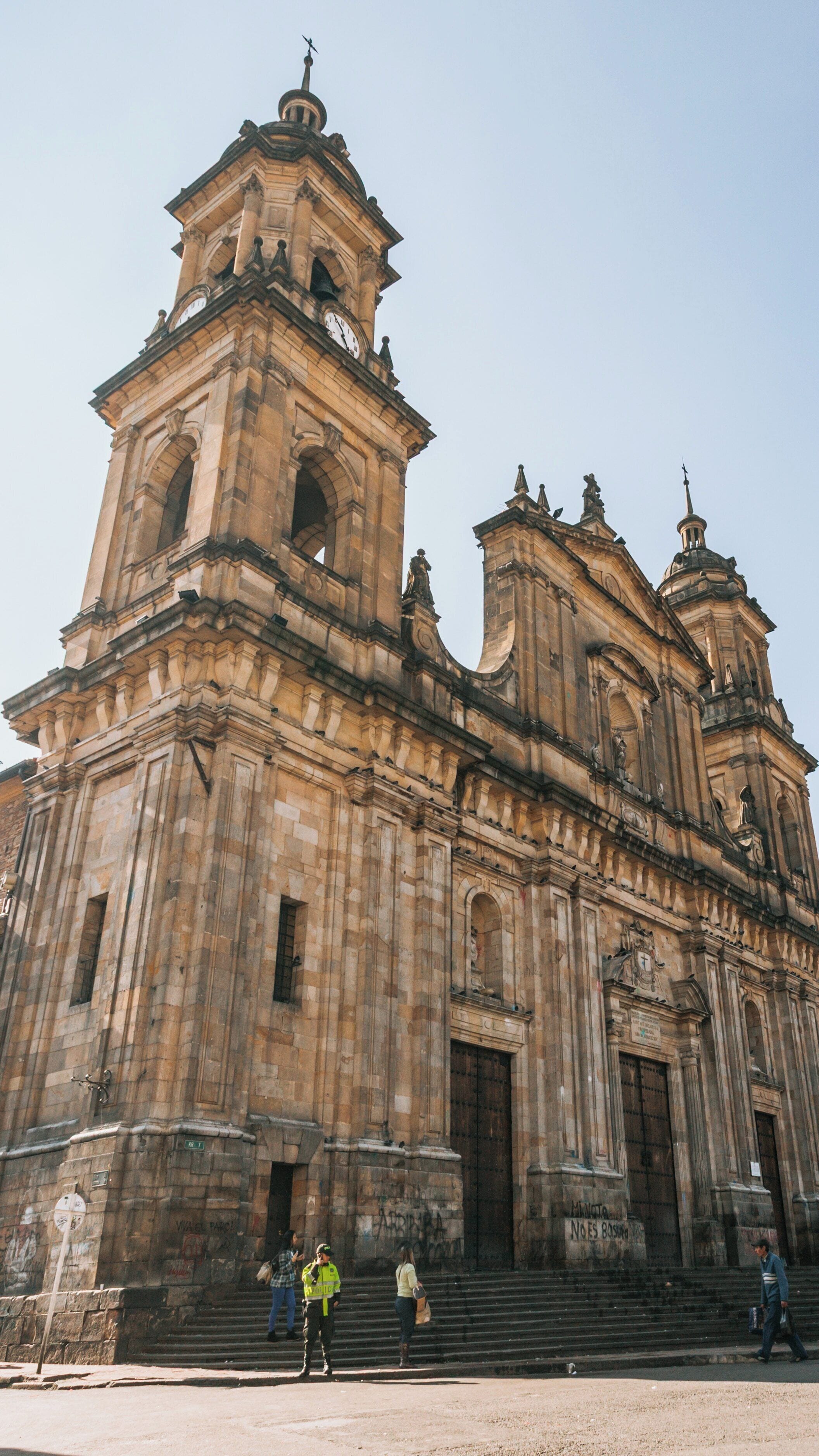 Catedral Primada de Colombia stands majestically in La Candelaria, Bogotá, showcasing its rich history and stunning architecture under a clear blue sky