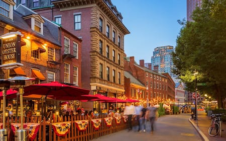 Vuelos baratos desde $130 de Cancún a Boston Expedia