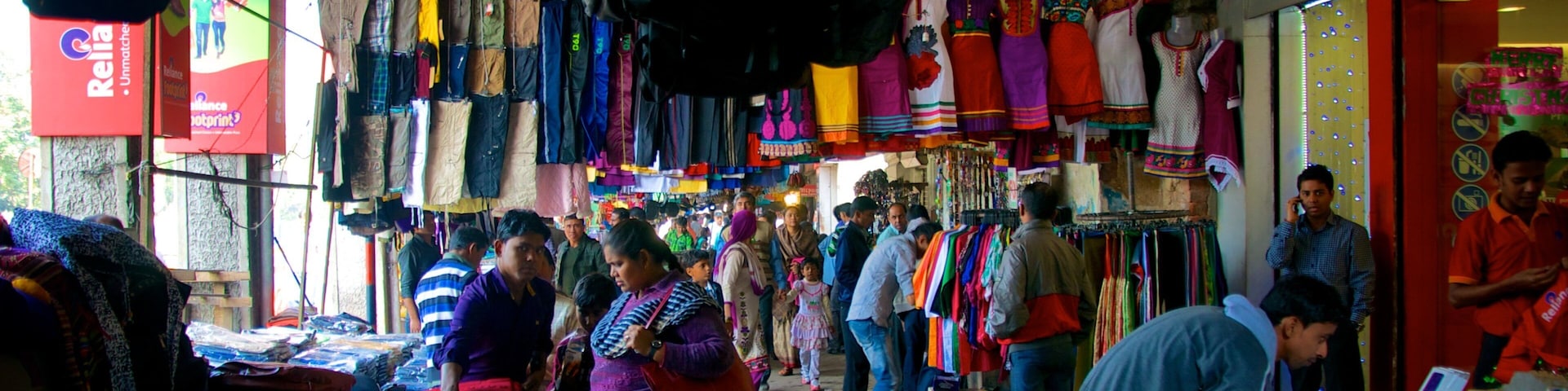 Kolkata which includes interior views, street scenes and markets