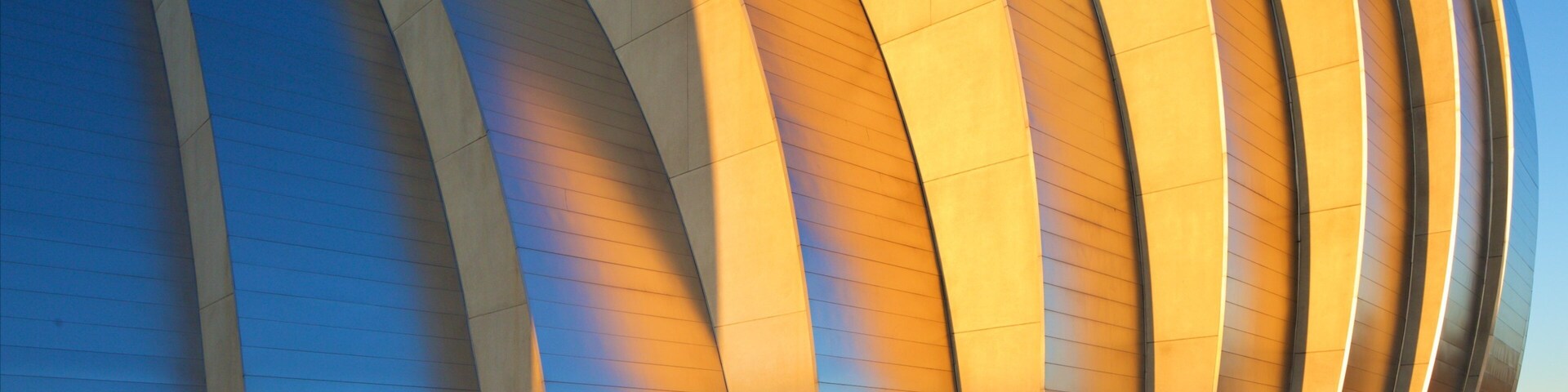 Kansas City featuring modern architecture