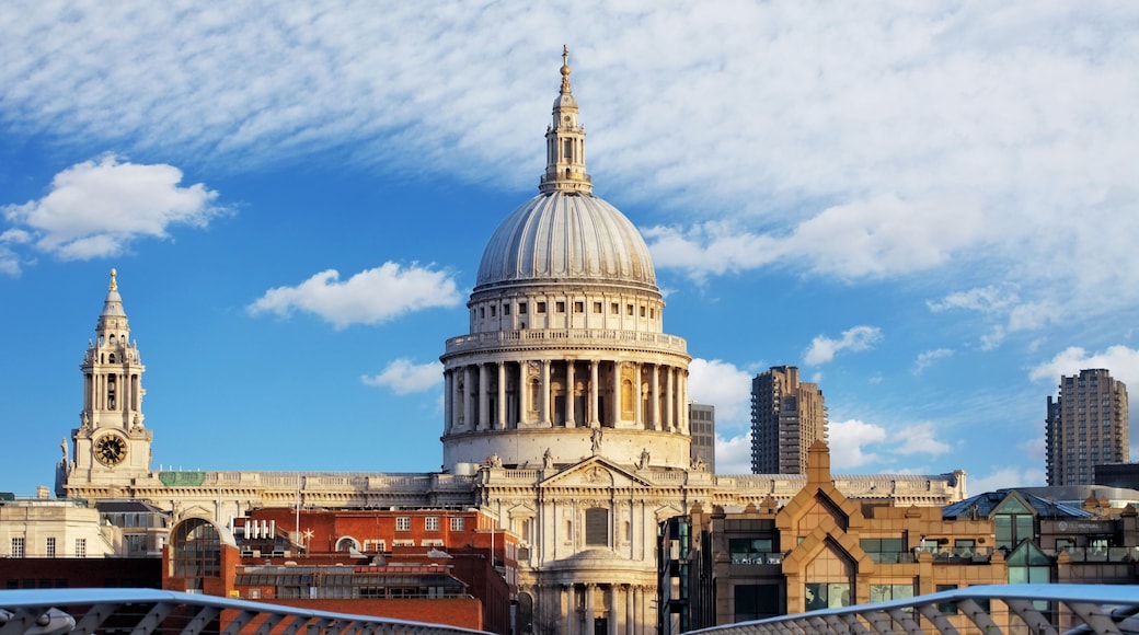 London - St Paul Cathedral, UK