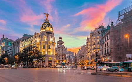 Vuelos baratos desde MXN$7,520 de Houston a Madrid Expedia