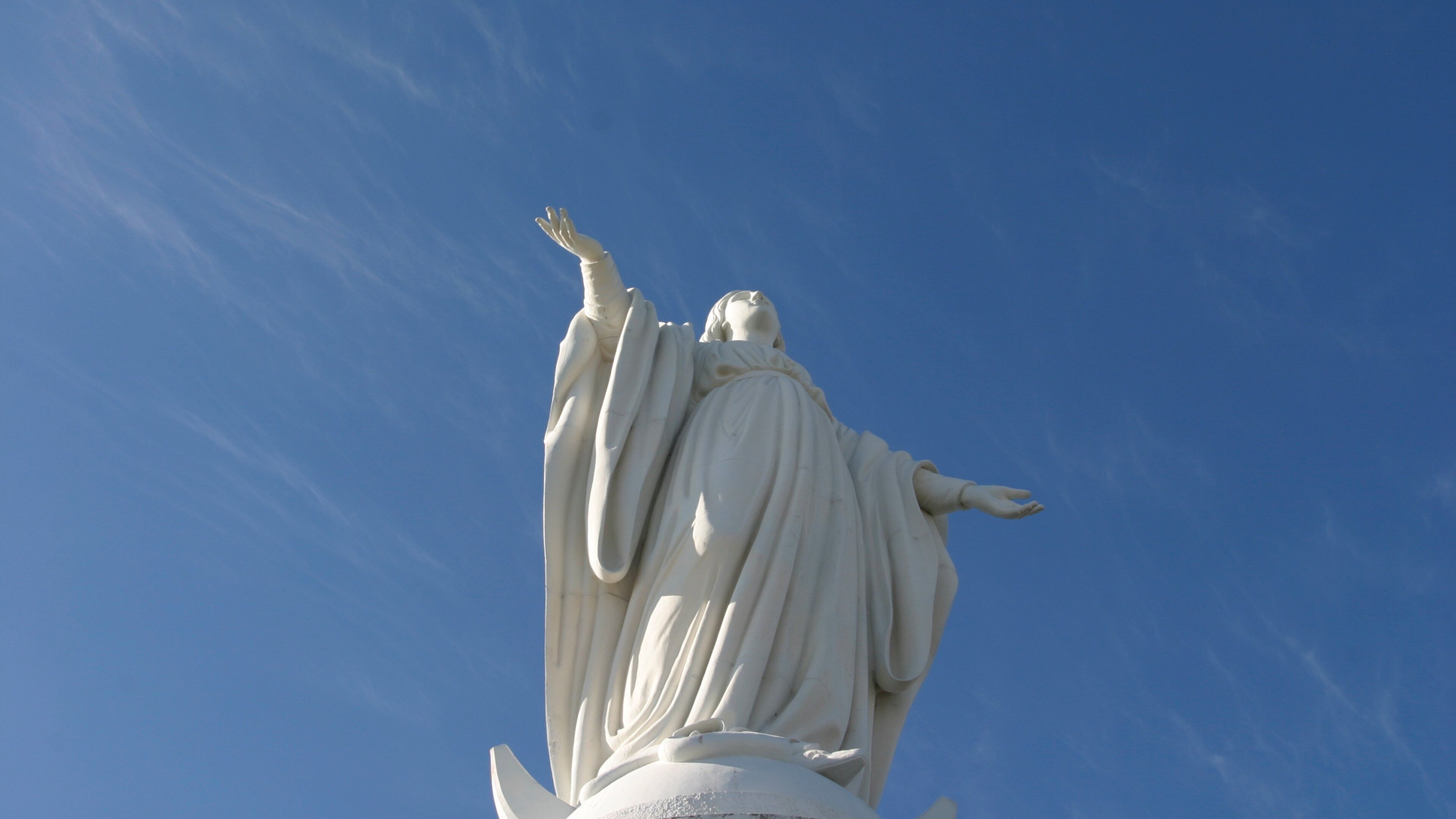Santiago showing art, a statue or sculpture and outdoor art