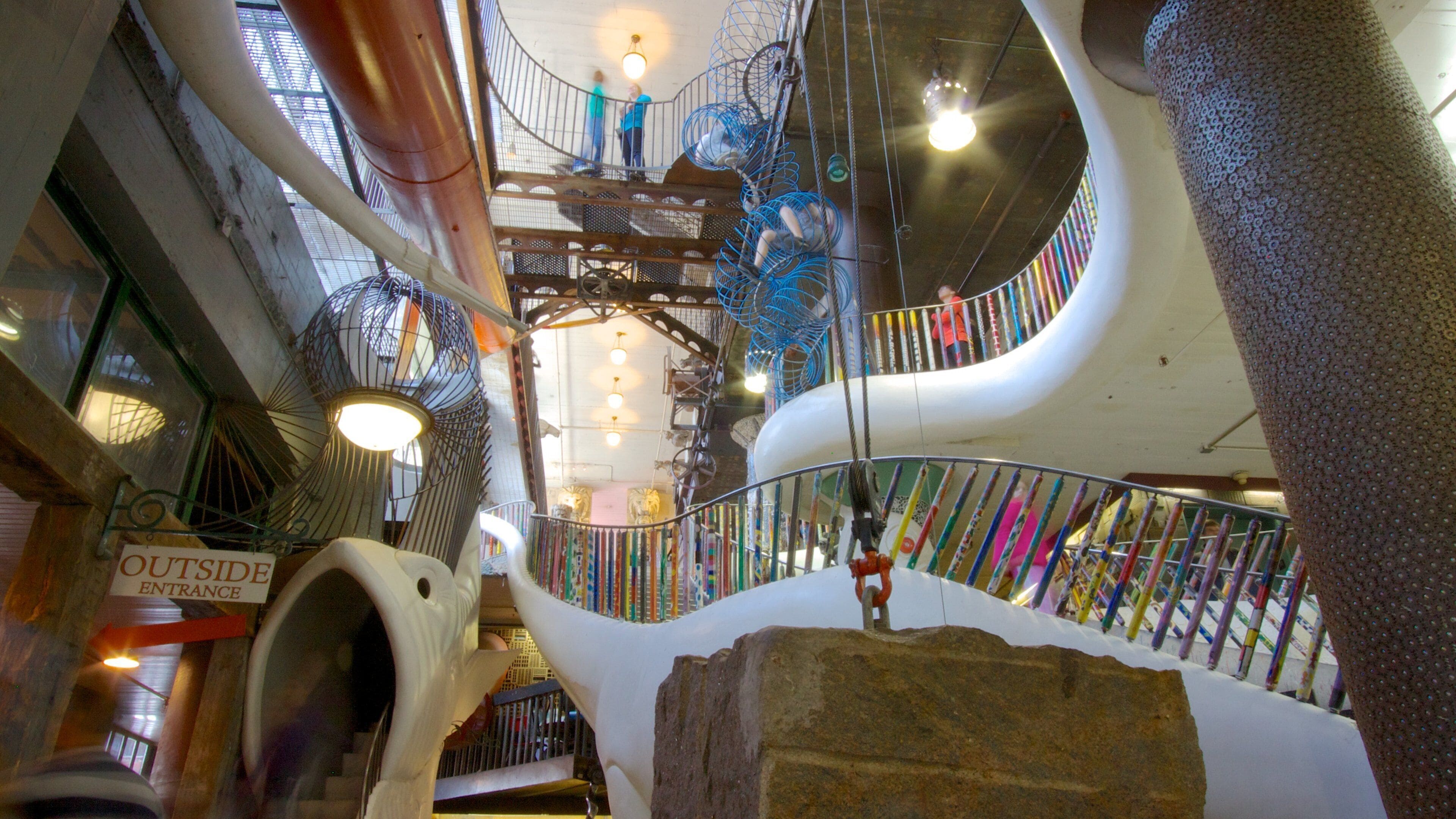 St. Louis presenterar interiörer