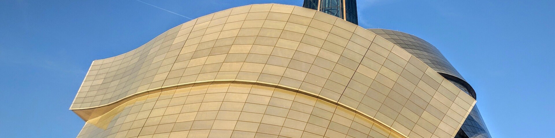 The Human Rights Museum in Winnipeg is one of the most beautiful buildings I've ever seen 😍