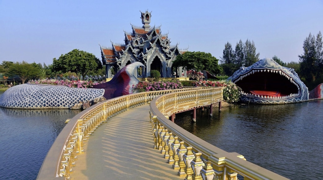 #AncientCity #Bangkok #DayTrip #Thai #Temple #SamutPrakan
#Thailand #Backpacking #TravelPhotography #TravelBlogger
See you also on Instagram: ExploreWithSeba