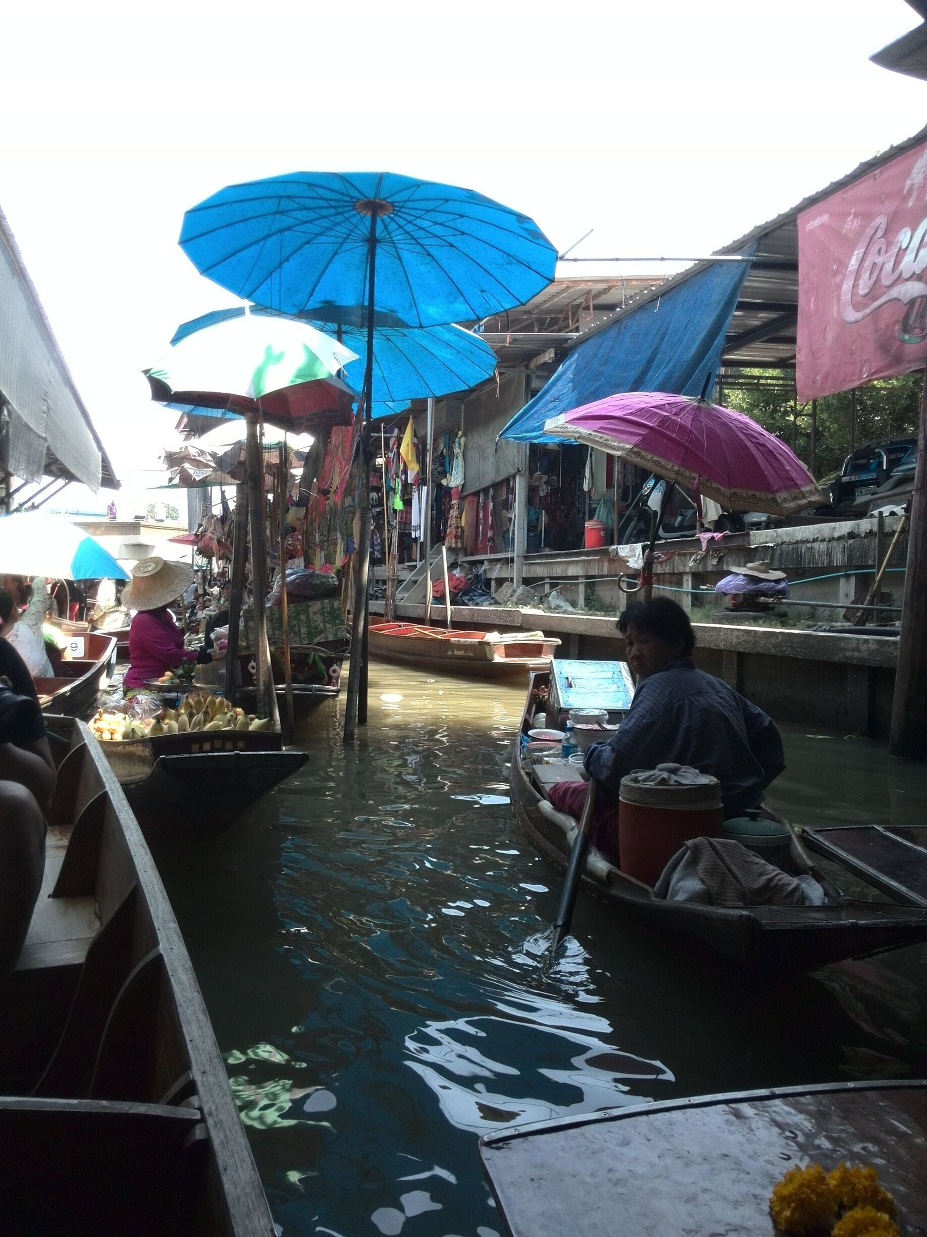 The floathing Market of Thailand. 