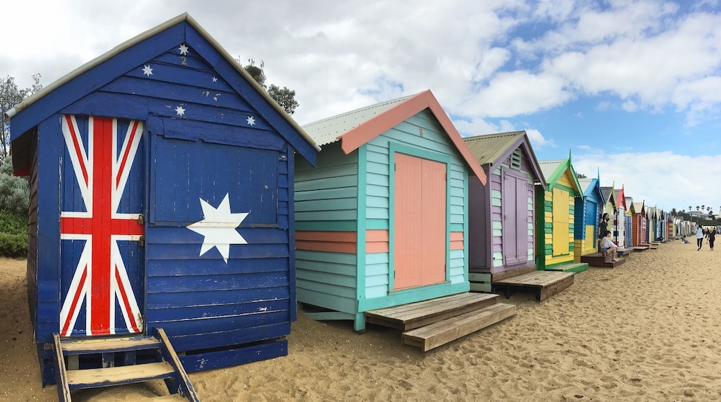 Bucket list ✅ #slowlyseeingmycountry #BeachBound #bathingboxes