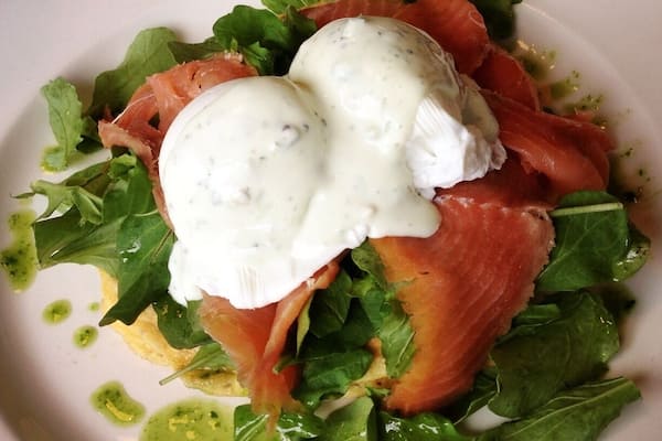 Nice relaxed atmosphere. Coffee and brunch are all tops.