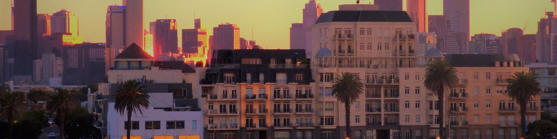 Port Melbourne - sunrise
#UrbanJungle