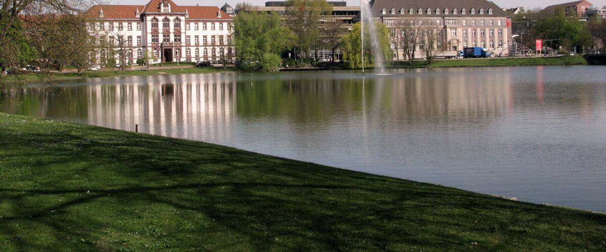 The beautiful lake in front of Opera House Kiel
#architecture
#BestOf5
