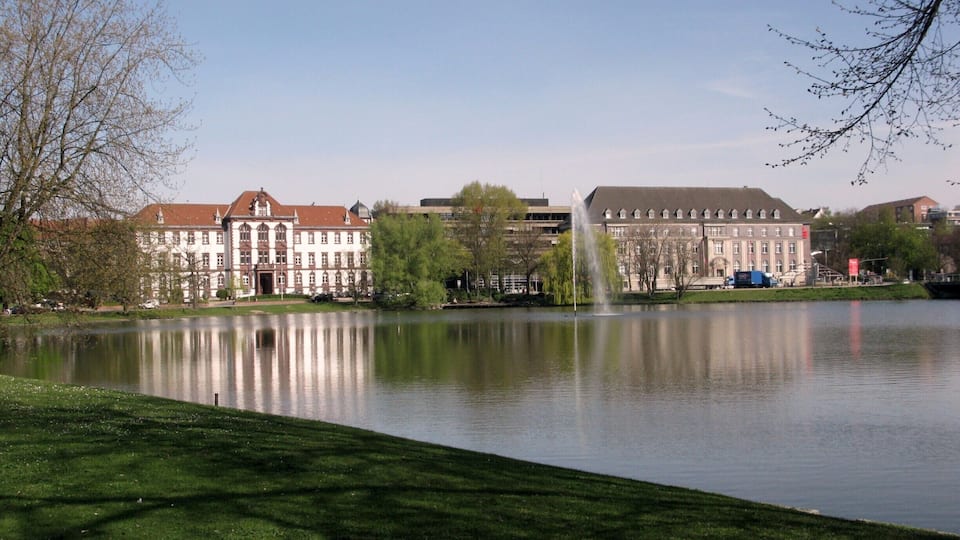 The beautiful lake in front of Opera House Kiel
#architecture
#BestOf5