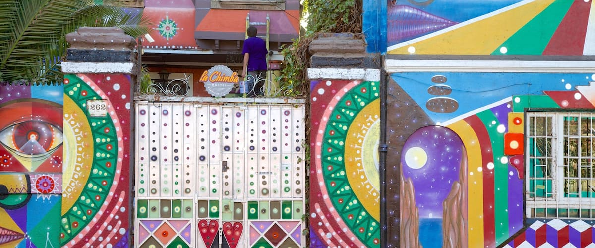 Bellavista mostrando arte al aire libre y escenas urbanas