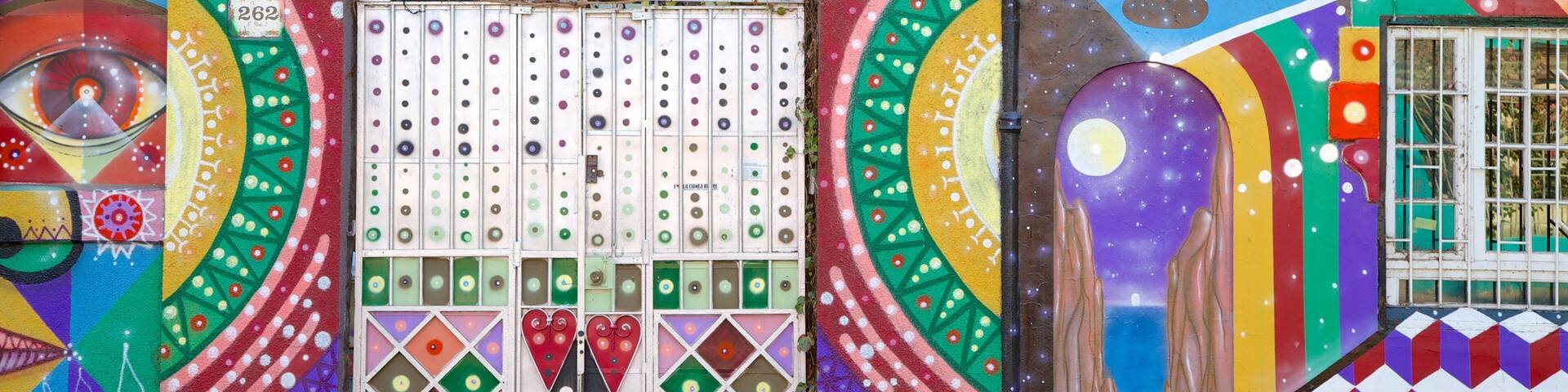 Bellavista mit einem Outdoor-Kunst und Straßenszenen