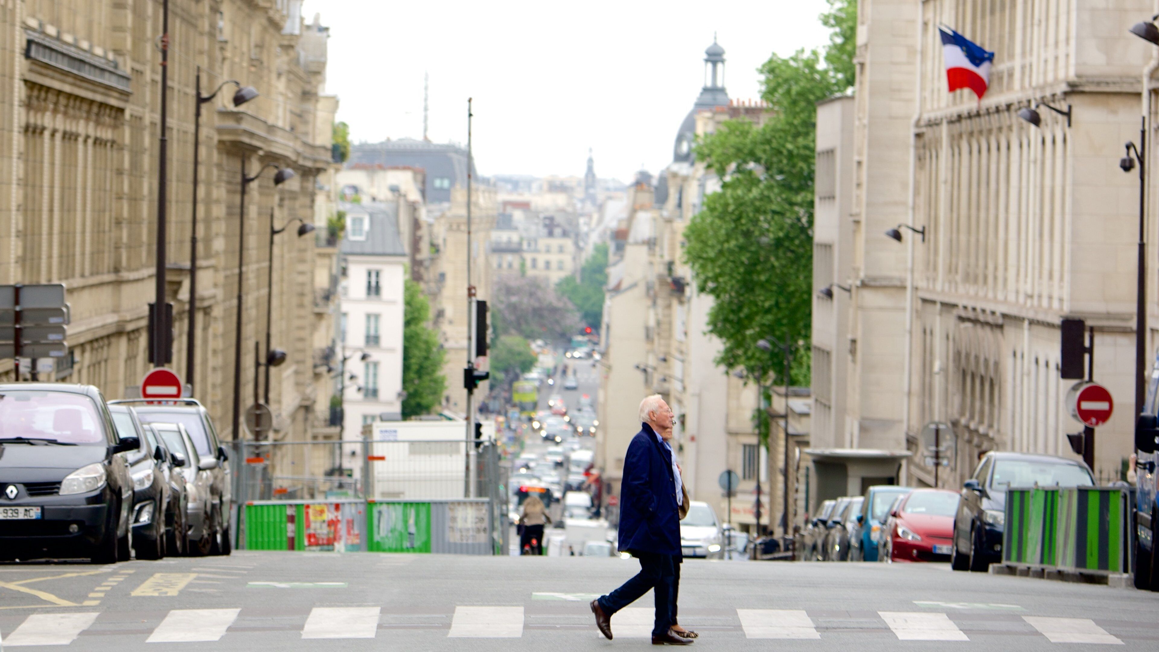 Latin Quarter - Pantheon có tính năng cảnh đường phố và thành phố cũng như cặp đôi