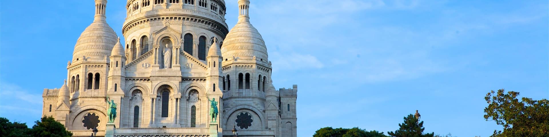 France showing heritage elements