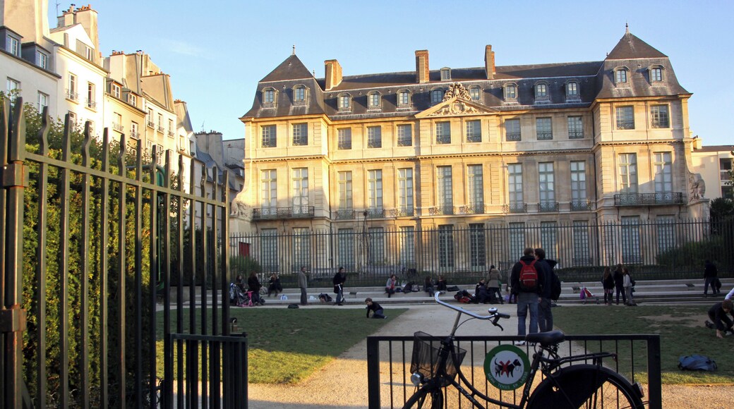Hôtel Salé, Paris.