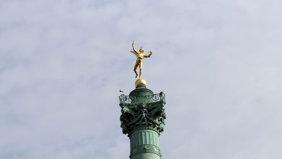 This building is indexed in the Base Mérimée, a database of architectural heritage maintained by the French Ministry of Culture, under the reference PA00086253 .