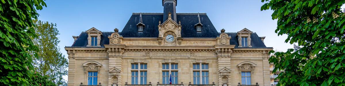 Vue extérieure de l'hôtel de ville de Colombes, France, dans le département français des Hauts-de-Seine, en région Ile-de-France, au nord-ouest de Paris