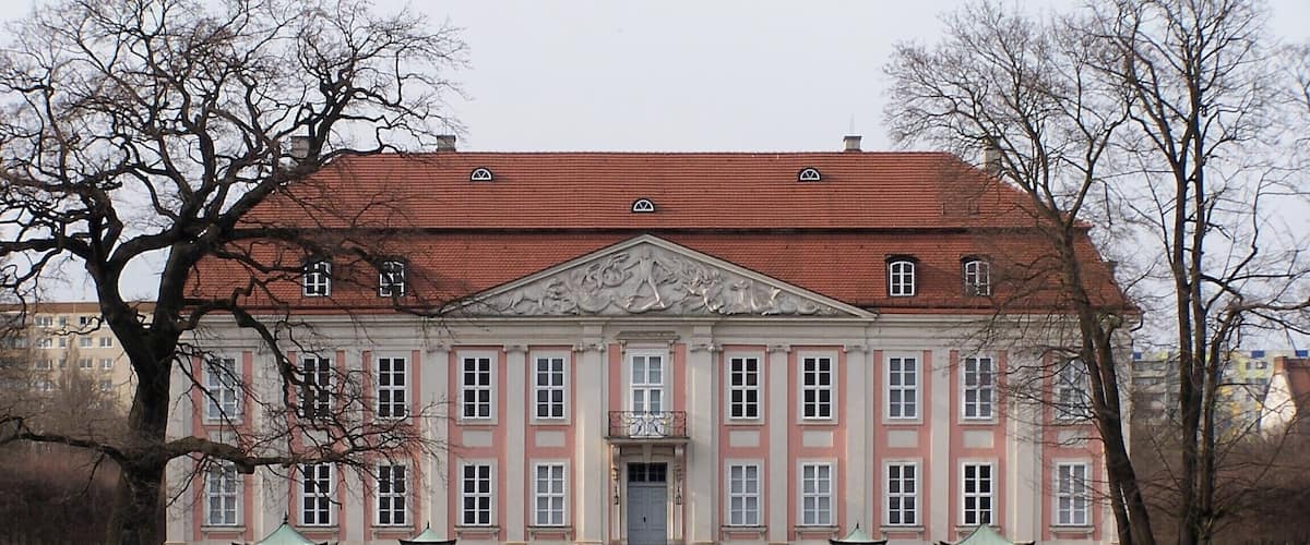 Schloß Friedrichsfelde (east)