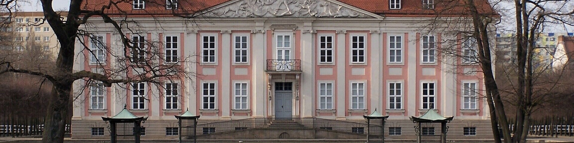 Schloß Friedrichsfelde (east)