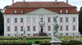 Denkmalliste Berlin OBJ-Dok-Nr.: 09040162 - Berlin Friedrichsfelde Am Tierpark, Schloß Friedrichsfelde, 1695 von Johann Arnold Nering, Umbau 1719 von Martin Heinrich Böhme