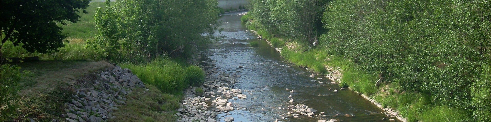 Striegis river at Grunau (Niederstriegis, Mittelsachsen district, Saxony) from the bridge downstream