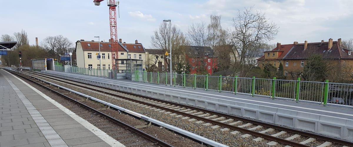 Newly built platform for the regional railway traffic at the station Berlin-Mahlsdorf.