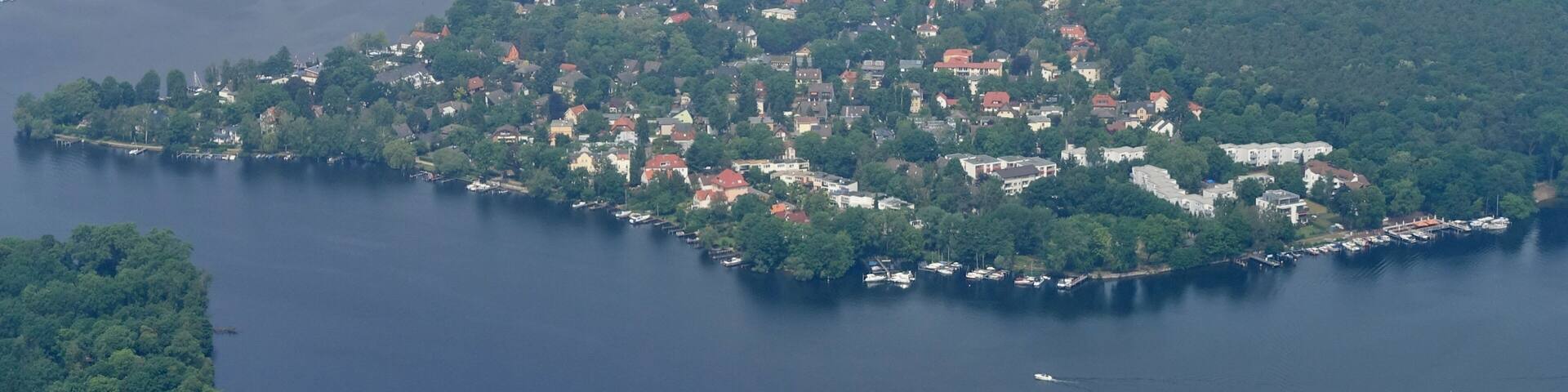 Blick auf die Siedlung Tegelort, Berlin, Deutschland