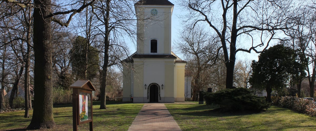 This file was uploaded with Commonist. Ev. Dorfkirche