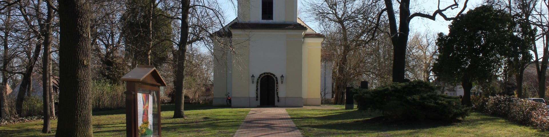 This file was uploaded with Commonist. Ev. Dorfkirche