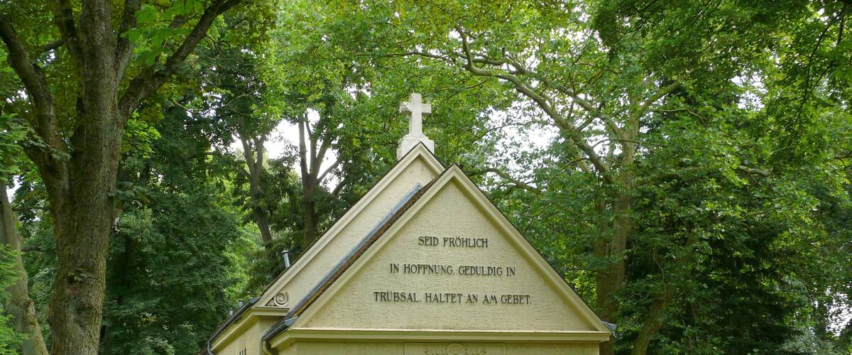 Berlin-Nikolassee Kirchweg 18-20 Friedhofskapelle