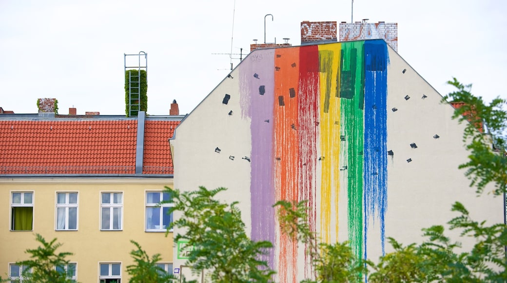 Neukoelln which includes outdoor art