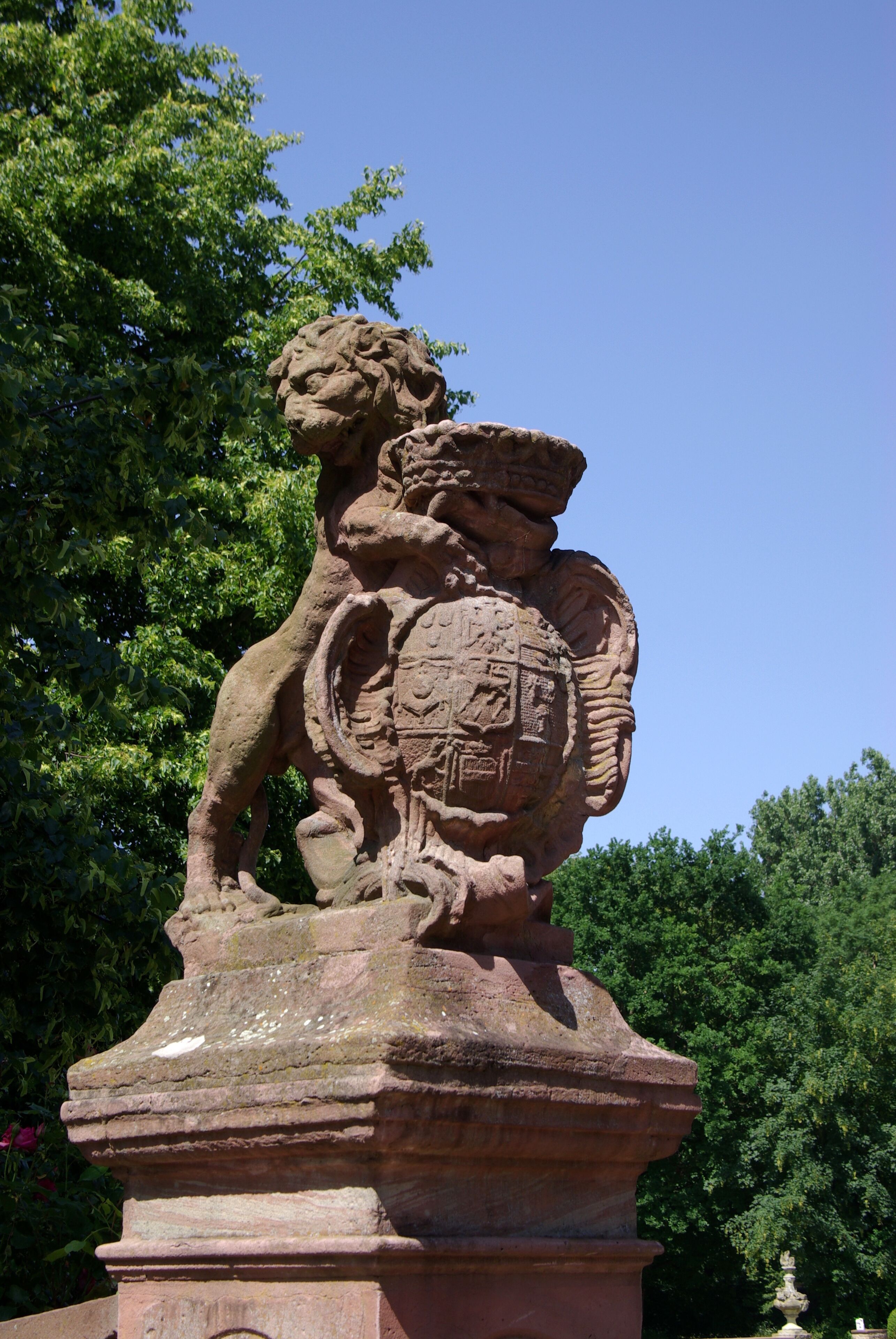 Heusenstamm, Schloss Schönborn, Schönborn-Wappen